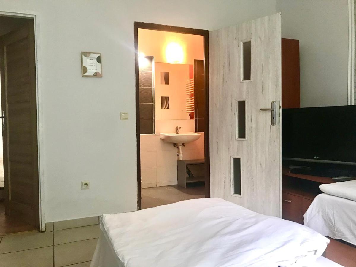 Pokoje Goscinne Na Milej Kochlice Exterior foto